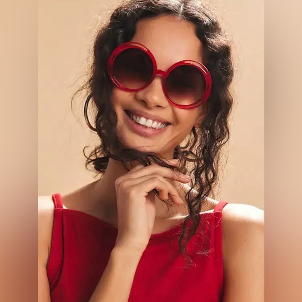 Free People Red Round Oversized Sunglasses Wavy Baby. UV400 protection. NWT